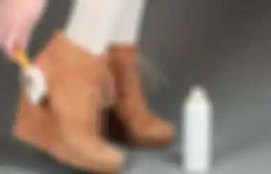 Aneka Tips Hari Ini, Tak Bisa Sembarangan Dibersihkan dengan Air, Berikut Cara Membersihkan Sepatu Berbahan Suede yang Benar