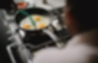 Waduh! Jadi Salah Satu Kebiasaan yang awam Dilakukan oleh Banyak Orang, Kesalahan dalam Memasak Telur Ini Justru Bisa Membuat Makananmu Tercemar Bakteri