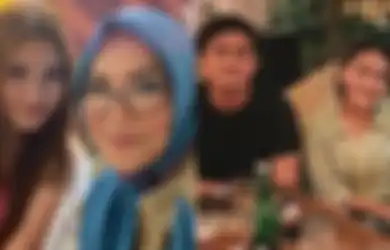 Padahal Sudah Digadang-gadang Jadi Mantu Idaman, Namun Sayang Harapan Umi Kalsum Mesti Kandas Usai Adit Jayusman Batal Persunting Ayu Ting Ting: Kalau Memang Jodoh Enggak ke Mana