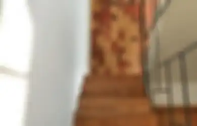 Jangan Biarkan Bordes Tangga Nganggur, Ini Cara Optimalkan Fungsinya