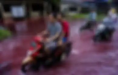 Air Banjir di Pekalongan Berwarna Merah Mirip Darah, Ternyata Karena Hal Ini