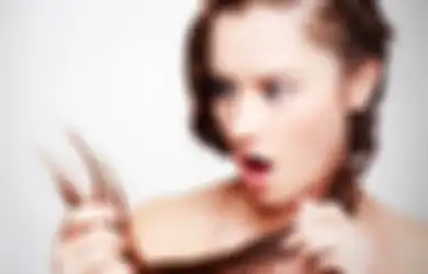 3 Cara Atasi Rambut Bercabang Tanpa Perlu ke Salon. Irit Duit!