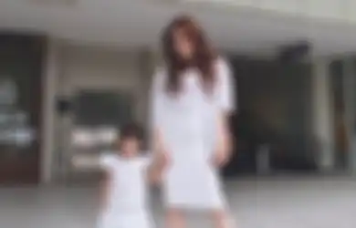 Terwariskan Keturunan Dayak Kalimantan, Anak Olla Ramlan Dapat Kemampuan Istimewa Mampu Melihat Makhluk Tak Kasat Mata, Sering Liat Pocong dan Ditatap Saat Mandi Buat Sang Artis Tutup Mata Batin Aleena
