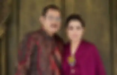 Geser Posisi Halimah Jadi Mantu Presiden Soeharto, Mayangsari Kerap Tampil Modis Kenakan Kacamata Branded yang Jadi Trademark di Geng Sosialitanya, Ternyata Ini Maksud Dibaliknya