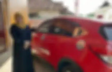 Kantongi Uang Rp 18 Miliar Usai Jual Tanah ke Perusahaan Ternama, Wanita Ini Mendadak Borong 3 Mobil Mewah hingga Dirikan TPA
