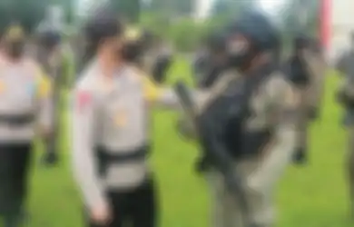 Bakal Jadi Mimpi Buruk KKB Papua, 100 Personel Brimob Pilihan Siap Dikirim ke 'Medan Perang', Kapolda NTT Turun Tangan Sendiri Lepas Pasukan Terbaiknya
