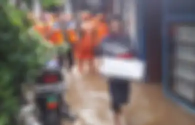 Langkah Aman Selamatkan Barang Elektronik Saat Banjir Datang