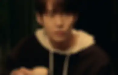 Foto Doyoung NCT 127 Hilang di Album 2 Baddies, Begini Respon SM Ent!
