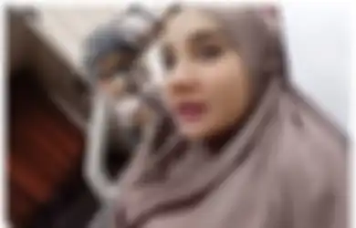 Terpaksa Dilarikan ke RS, Zaskia Sungkar Mendadak Alami Sakit Perut Hingga Khawatirkan Kondisi Janinnya: Udah USG Dikontrol Terus...