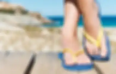 Sering Pakai Sandal Jepit? Hati-hati, 4 Dampak Buruk Ini Mengancam!