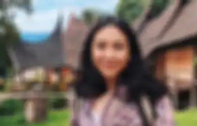 Cantiknya Awet meski Usianya sudah Kepala 3, Sherina Munaf Bikin Netizen Gagal Fokus dengan Tampilan Ketiaknya: Bisa Mulus Gitu