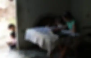 Sekolah Udah Lama Tutup, Remaja Ini Jadi Guru Dadakan Selama Pandemi