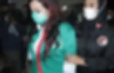 Tertunduk Lesu Karena Hasil Tes Rambut Terbukti Pakai Sabu, Ini Alasan Jennifer Jill Turuti Permintaan Ajun Perwira Demi Ubah Perjanjian Nikah 