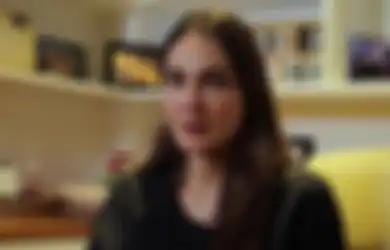 Jalani Pemotretan Ala Tahun 1950, Luna Maya Tampil Cantik Bak Ratu hingga Disebut Mirip Penyanyi Celine Dion, Intip Potret Cantiknya!