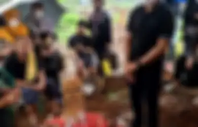KABAR DUKA, Dulu Dicerai Istri Saat Berjuang Lawan Stroke, Mantan Vokalis Band Ini Kini Kembali Telan Pil Pahit Ditinggal Sosok Penting Dalam Hidupnya: Pulanglah Dengan Tenang