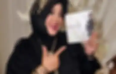 Bak Pengantin Baru Jauh dari Berita Miring, Rina Gunawan Bocorkan Resep Keluarga Harmonis dengan Meluncurkan Buku Tepat di Hari Ulang Tahunnya