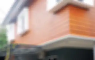 Solusi bagi Kayu Mania, Cara Lindungi Kusen, Parket, dan Dinding Fasad