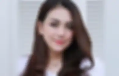 Sang Suami Tak Kunjung Tunjukkan Usaha Tuk Perbaiki Rumah Tangga, Celine Evangelista Ngaku Siap Terima Kenyataan Pahit: Ini Kerikil Kecil