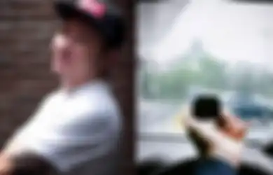 Bak Dihadang Krikil Kehidupan Akibat Kisah Asmaranya Tak Pernah Mulus, Gading Marten Kepergok Pamer Kotak Cincin, Nikah Lagi?