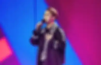 Punya Suara Khas, Azhardi Pulang di Top 6  Indonesian Idol Spesial Season