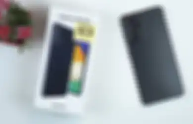 Video Unboxing Samsung Galaxy A52 Bocor, Ada 5G dan Mirip Seri Note!
