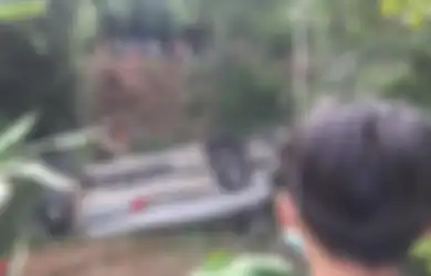 Pilih Tanggung Malu, Korban Kecelakaan Bus di Sumedang Copot Baju Telanjang Bulat Demi Selamatkan Diri: Saya Jalan Kaki ke Rumah Warga Minta Ganti Baju