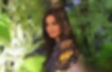 Karirnya Terjun Bebas Usai Tersandung Skandal Video Panas Bareng Ariel NOAH, Penampilan Terbaru Cut Tari Mendadak Curi Perhatian, Netizen: Luar Biasa! 
