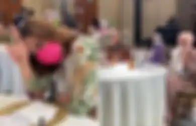 Duduk Sebelahan Istri Ahmad Dhani Saat Acara Aurel, Maia Estianty: Semua Perbuatan Manusia Ada Konsekuensi yang Akan Dibayar di Depan