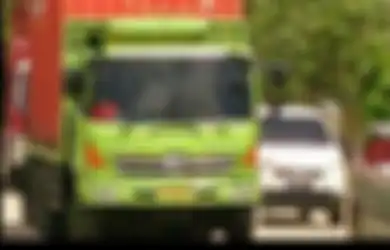 Nekat Lakukan Hal Ekstrem Demi Konten, Remaja 14 tahun Ini Tewas Sia-sia Terlindas Truk, Warga: Tiap Malam Suka Nyegatin Truk
