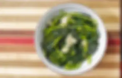 Rutin Makan Daun Ubi Jalar Rebus Tiap Hari, Rasakan 8 Manfaat Ini!