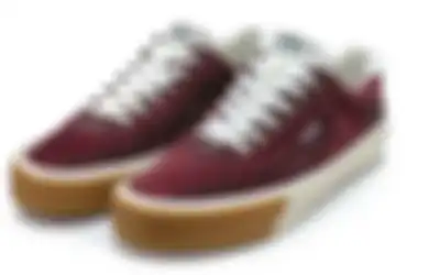 5 Rekomendasi Sneakers Low Corduroy Brand Lokal Harga 300 Ribuan