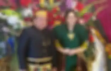 Serahkan Mahar Nikah Satu Rumah Seharga 3 Miliyar dan se-Set Berlian, Tokoh Sulsel Ini Berhasil Luluhkan Wanita Muda Berparas Cantik, Ternyata Bisnis Sampingannya Tak Sembarangan
