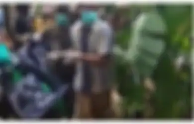 Kelakuannya Kelewat Bar-bar, Seorang Anak di Lampung Nekat Penggal Ayah Kandungnya Usai Kepinginanya Nikah Ditolak, Tenteng Kepala Korban Sambil Keliling Kampung