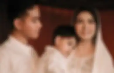 Gaya Sederhana Selvi Ananda Ternyata Turunan Sang Ibunda, Intip Potret Kalem Tak Neko-neko Mertua Walikota Solo Saat Ketemu Besannya