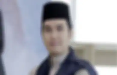 Puji Setinggi Langit Cita Rasa Mie Ayam Aldi Taher yang Dipandang Sebelah Mata oleh Netizen, YouTuber Kuliner Ini Bongkar Rahasia Enak Dagangan sang Artis