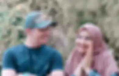 Penantian 10 Tahun Dambakan Buah Hati Akhirnya Berakhir, Terekam Momen Irwansyah Setia Dampingi Zaskia Sungkar Lahirkan Putra Pertamanya