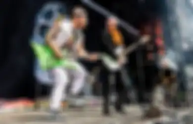 Atreyu Rilis Video Musik 'Warrior' & 'Underrated', Sambut Album Baru!