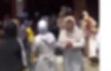 Malunya Gak Ketulungan, Sudah Duduk Selonjoran dan Serah Terima Seserahan, Rombongan Calon Pengantin Ini Malah Nyasar ke Tempat Pengantin Lain Gara-gara Share Location