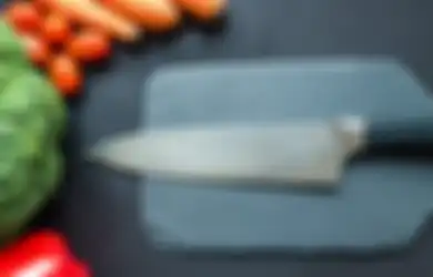 Nyesel Baru Tahu Sekarang, Pisau Dapur yang Tumpul Bisa Kembali Tajam Hanya dengan Bermodalkan Gelas, Begini Caranya