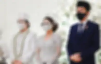 Pengantin Baru Pamer Kado dari Iriana Jokowi, Reaksi YouTuber Saingan Atta Halilintar Saat Tahu Harga Kalung Suvenir Pesta Nikah Aurel Jadi Sorotan