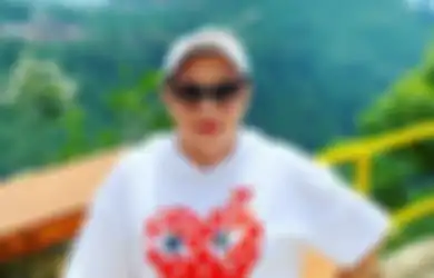  21 Kali Operasi Plastik Demi Rubah Parasnya, Penampilan Mpok Atiek Kini Bikin Pangling Pasca Angkat Silikon, Berikut Pengakuannya 