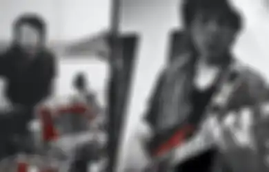 Dave Grohl Muncul di Single Kejutan Mick Jagger, 