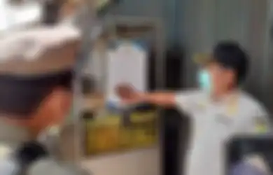 Makan di Tempat 20 Menit Selama PPKM Level 4, Kenali Resiko Makan Terlalu Cepat Bagi Kesehatan