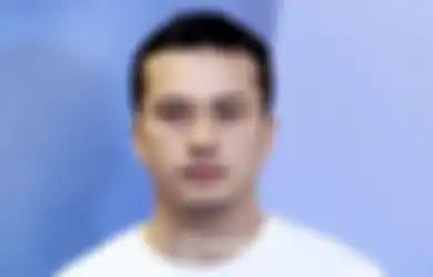 Pujaan Perempuan Indonesia dari Segala Generasi, 5 Hal Mengejutkan Soal Nicholas Saputra, Dari Antre Vaksin hingga Kisah Cintanya di Zaman SMA