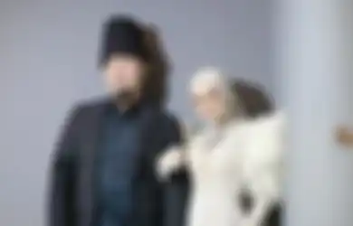 Tetangga Pergoki Mulan Jameela Keluar Rumah dalam Keadaan Begini, Sikap Ahmad Dhani Langsung Disorot: Jadi Ditutup-tutupi...