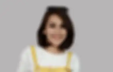 Banjir Air Mata, Ayu Ting Ting Akui Tak Sanggup Lagi Hadapi Nyinyiran Netizen yang Bejibun, Ibu Bilqis Diam-diam Siapkan Rencana Pindah ke Luar Negeri