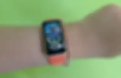 Nextren Editor Choice 2021 Smartband Desain Keren: Huawei Band 6