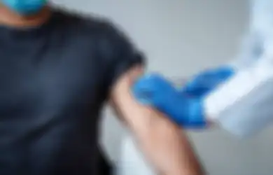 Yang Sudah Divaksin Covid-19 Jangan Tergiur Kumpul Dulu, Dokter Ahli: Anggap Semuanya OTG