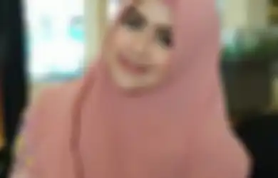 Tergolek Lemas hingga Harus Dilarikan ke Rumah Sakit, Meggy Wulandari Ikhlas Akui Sakitnya sebagai Pelebur Dosa di Masa Lalu: Bismillah...