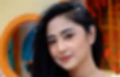 Tanpa Tedeng Aling-aling Para Haters Bandingkan Kaki Dewi Perssik Tak Semulus Nagita Slavina, Begini Reaksi Mantan Istri Saiful Jamil
